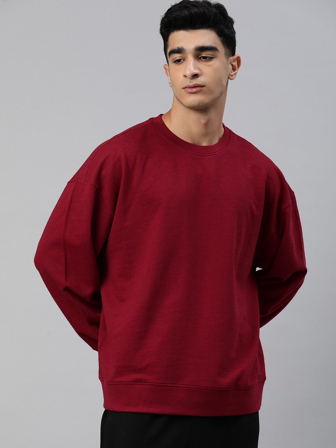 

Huetrap Men Solid Pullover Sweatshirt, Maroon