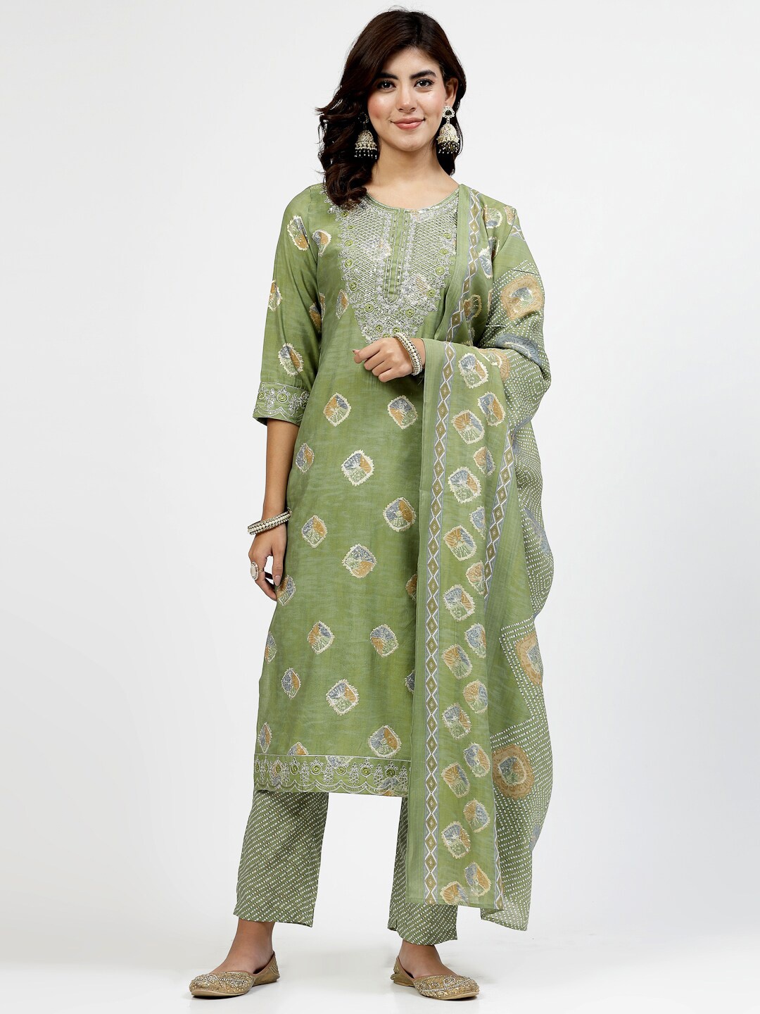 

YELLOW CLOUD Bandhani Embroidered Straight Kurta with Trouser & Dupatta, Green