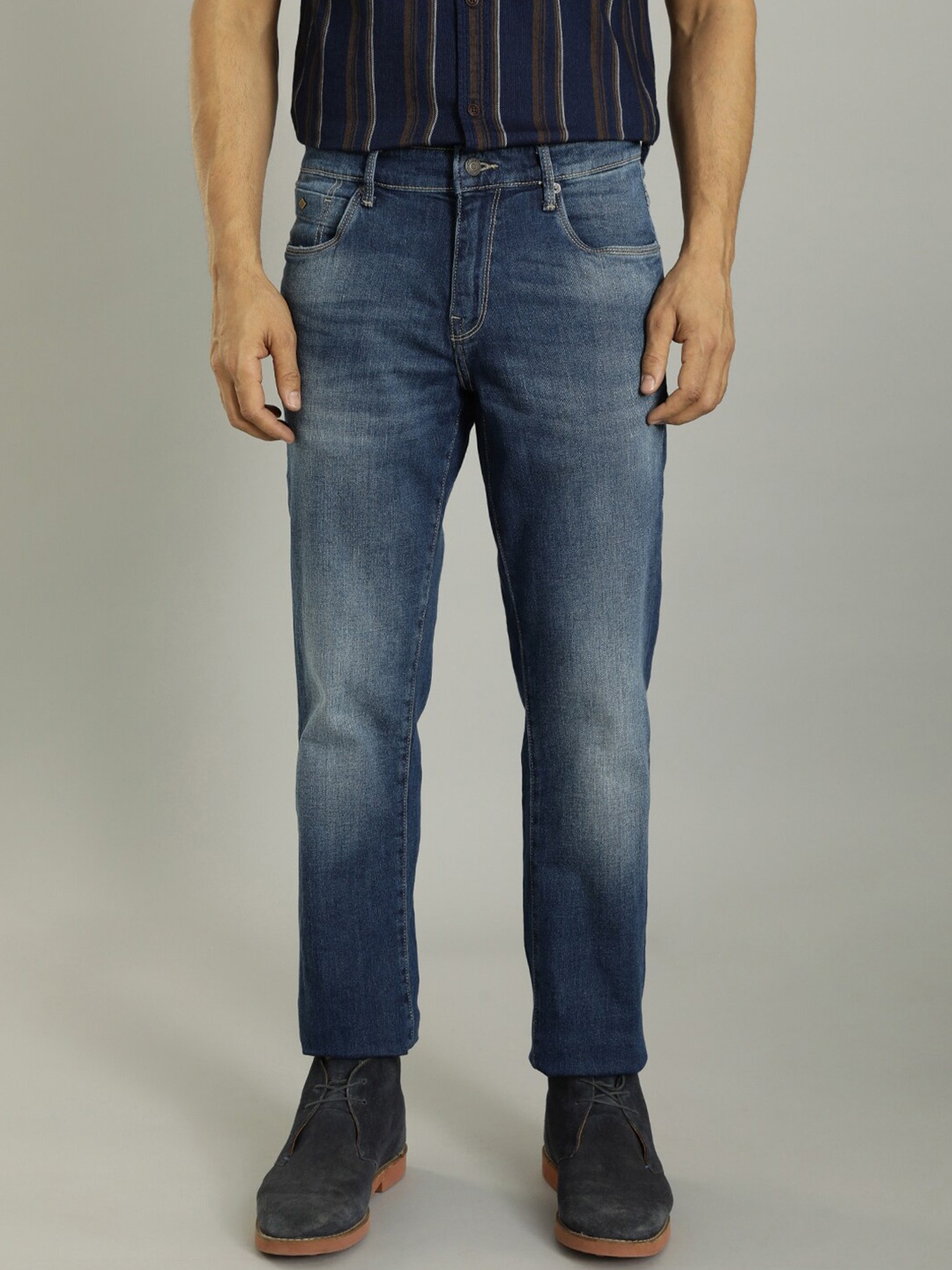 

Indian Terrain Men Brooklyn Slim Fit Clean look Whiskers Stretchable Jeans, Blue