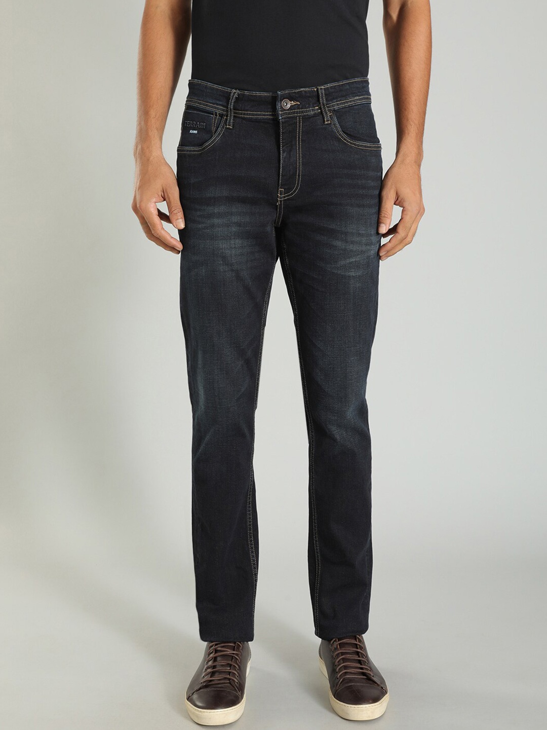 

Indian Terrain Men Brooklyn Slim Fit Clean Look Stretchable Jeans, Navy blue