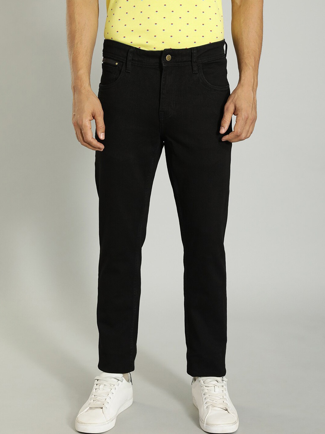 

Indian Terrain Men Brooklyn Slim Fit Mid-Rise Clean Look Stretchable Jeans, Black