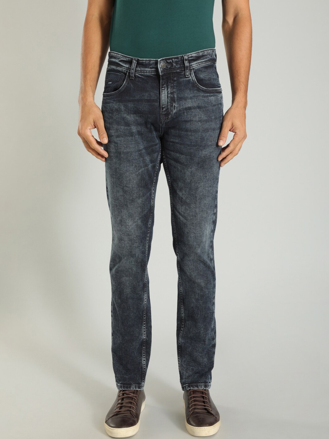 

Indian Terrain Men Brooklyn Slim Fit Mid-Rise Heavy Fade Clean Look Stretchable Jeans, Blue