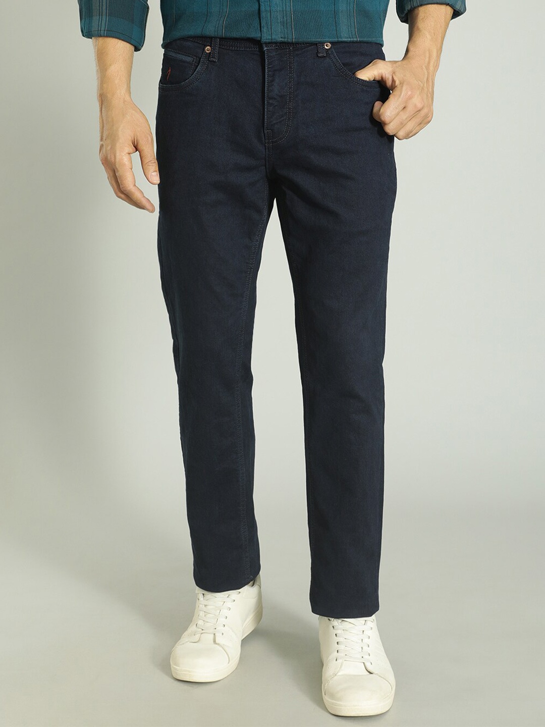 

Indian Terrain Men Brooklyn Slim Fit Mid-Rise Dark Shade Clean Look Stretchable Jeans, Navy blue