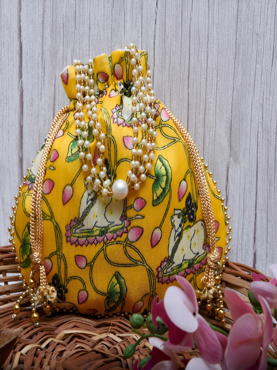 

Kuber Industries Set Of 3 Ethnic Motifs Printed Potli Clutches, Yellow