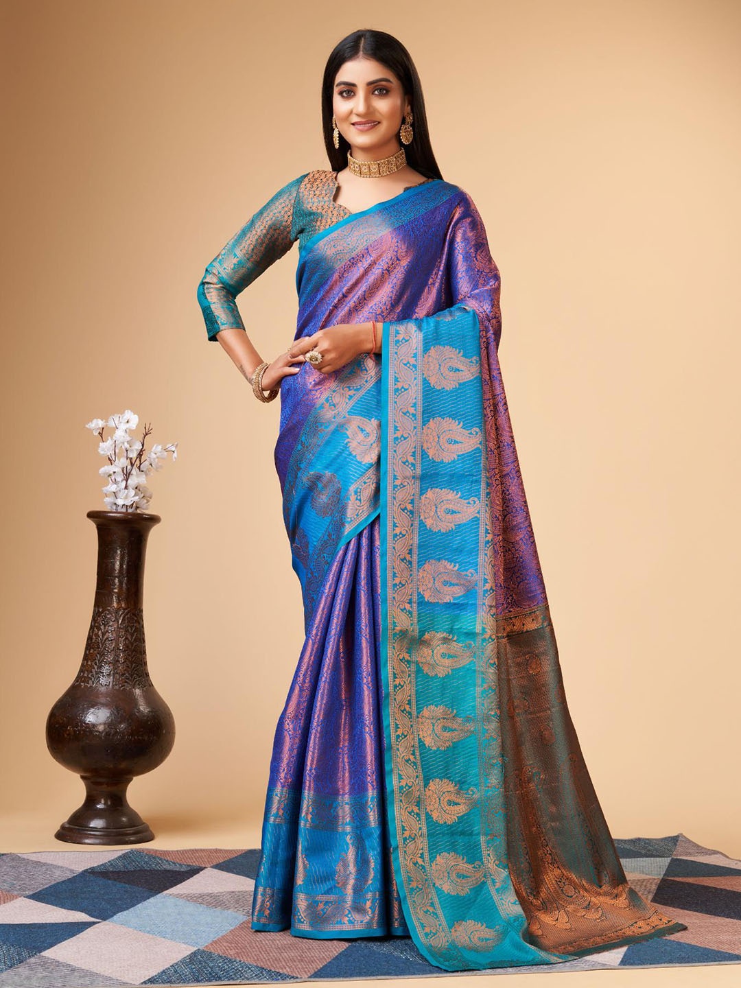 

Spetila Ethnic Motifs Woven Design Zari Pure Silk Kanjeevaram Saree, Blue