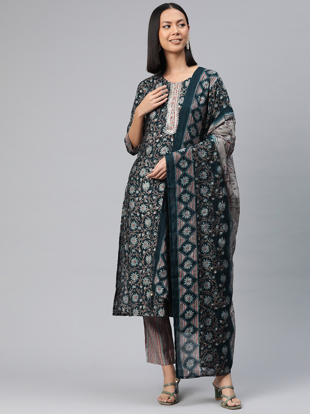 

Readiprint Floral Printed Sequinned Pure Silk Kurta with Trousers & Dupatta, Green