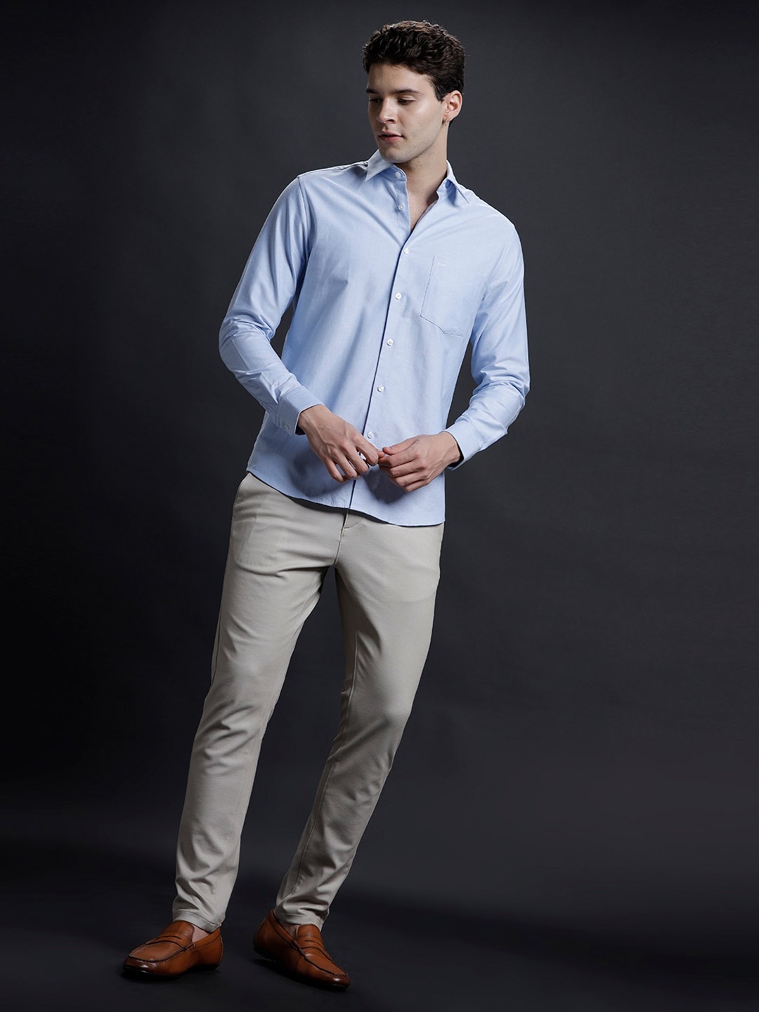 

Aldeno India Slim Fit Spread Collar Long Sleeves Cotton Formal Shirt, Blue