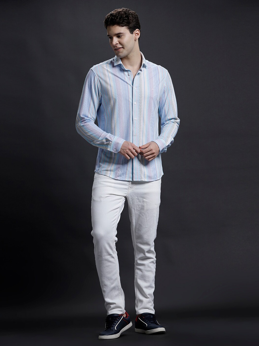 

Aldeno Comfort Fit Striped Spread Collar Long Sleeves Shirt, Blue