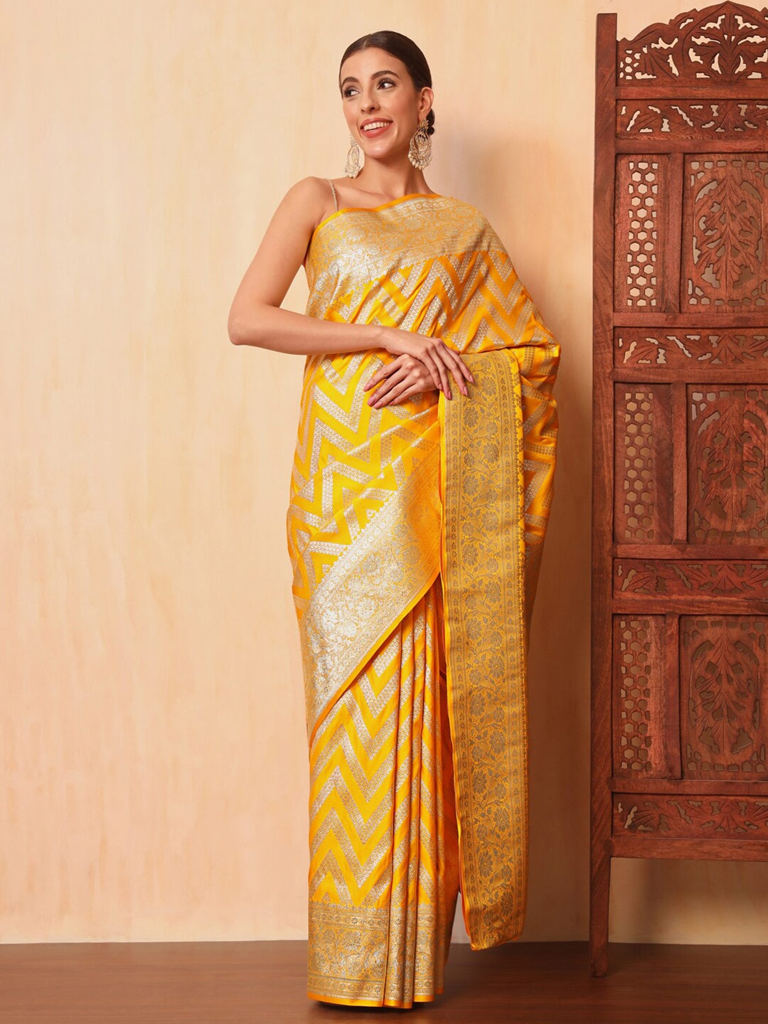 

Chhabra 555 Geometric Woven Design Art Silk Zari Kanjeevaram Saree, Yellow