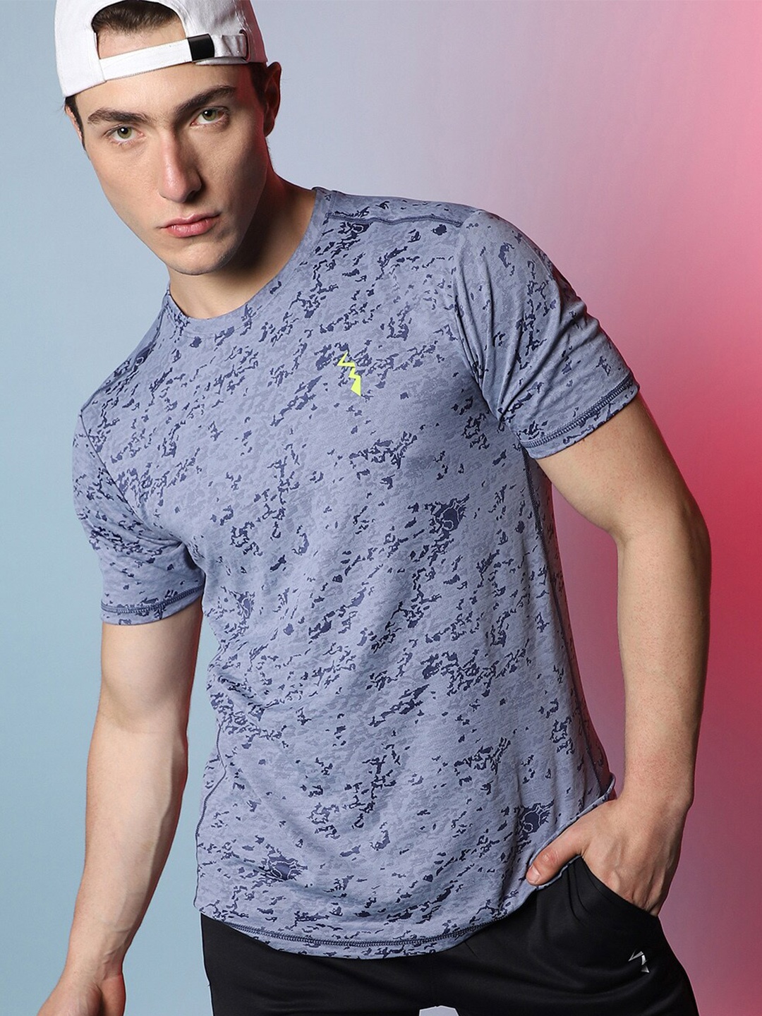 

Campus Sutra Abstract Print Activewear T-shirt, Blue