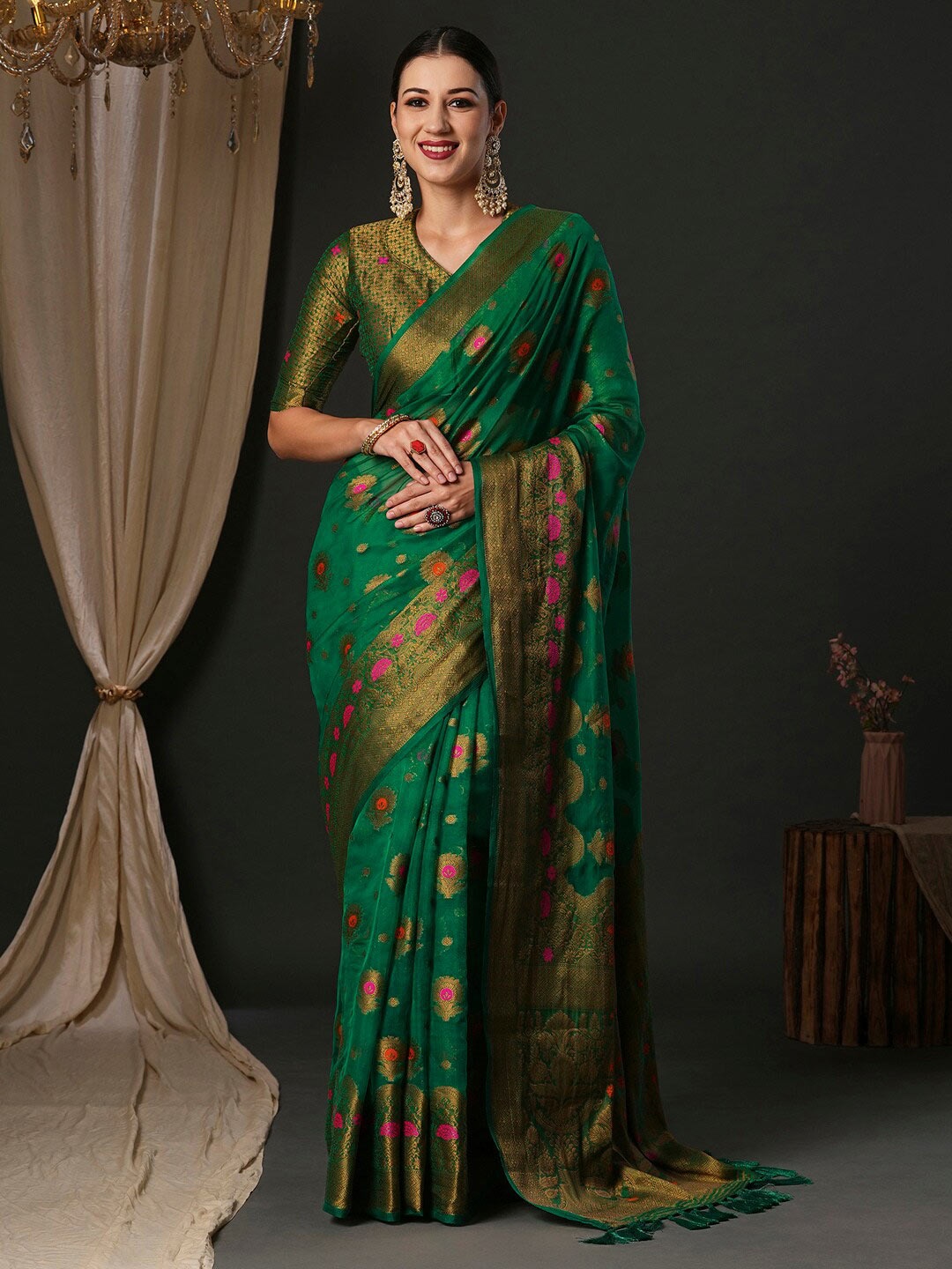 

Anouk Floral Woven Design Organza Banarasi Zari Saree, Green