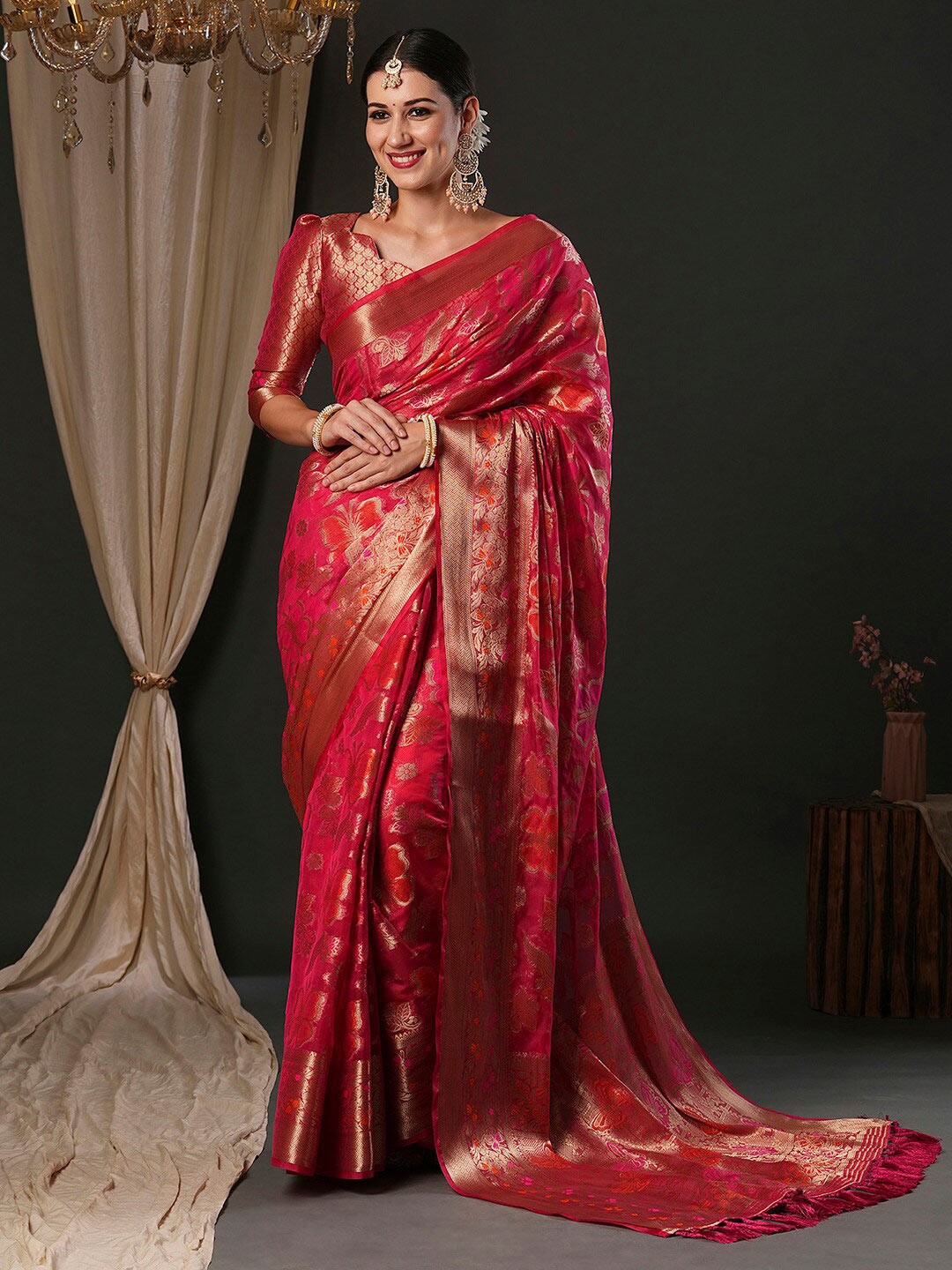 

Anouk Floral Woven Design Organza Banarasi Saree, Pink
