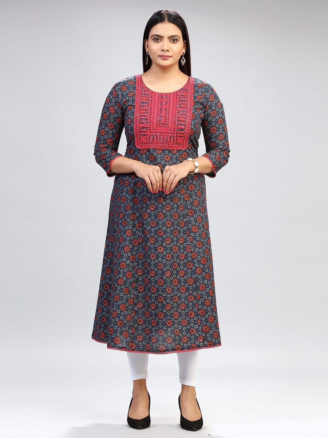 

COTTON CULTURE Yoke Design Floral Printed Cotton A-Line Kurta, Navy blue