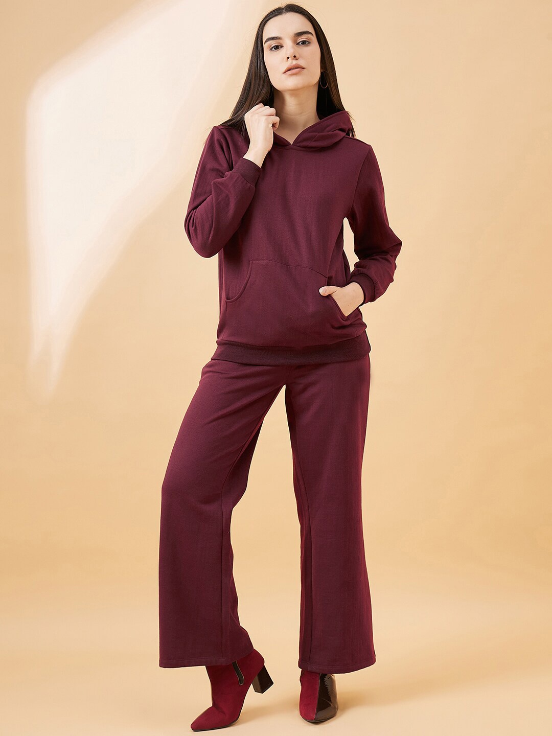 

DressBerry Burgundy Hooded Sweatshirt With Trousers