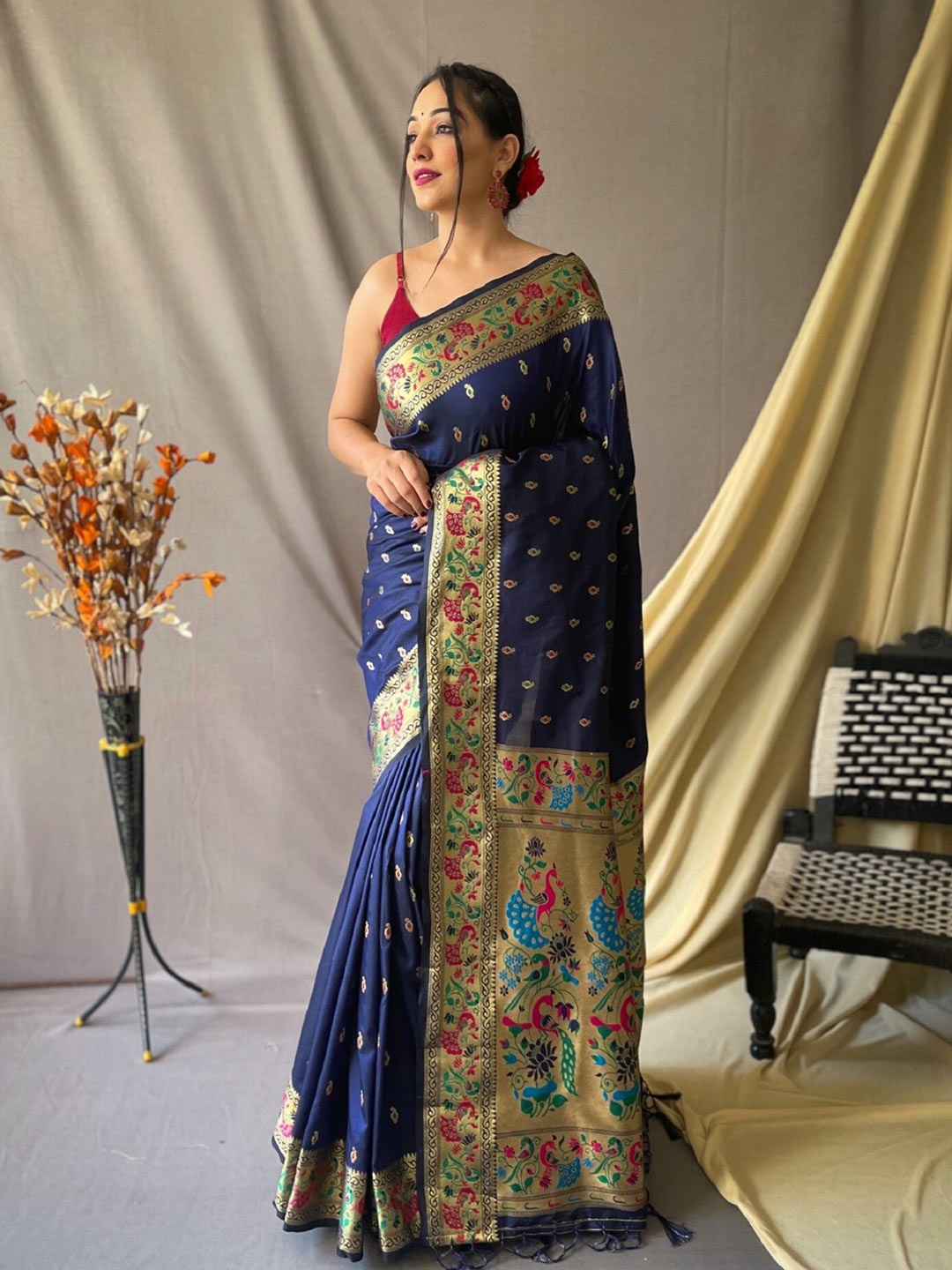 

LeeliPeeri Designer Woven Design Zari Designer Paithani Saree, Navy blue