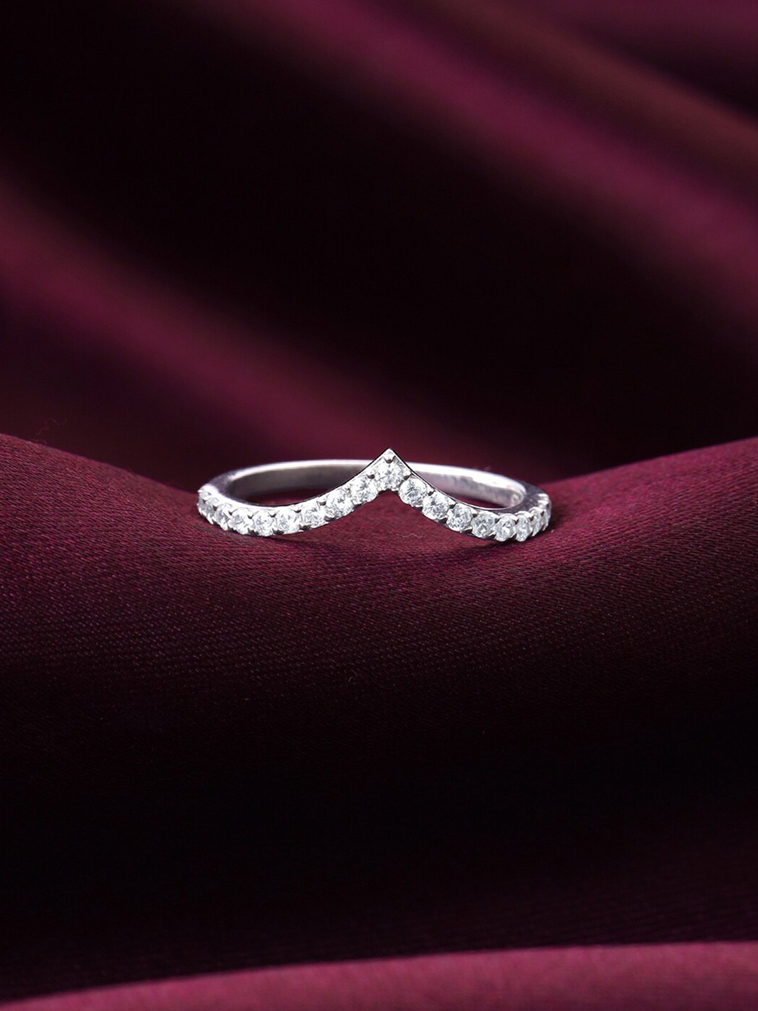 

GIVA Sterling Silver Rhodium Plated Finger Ring