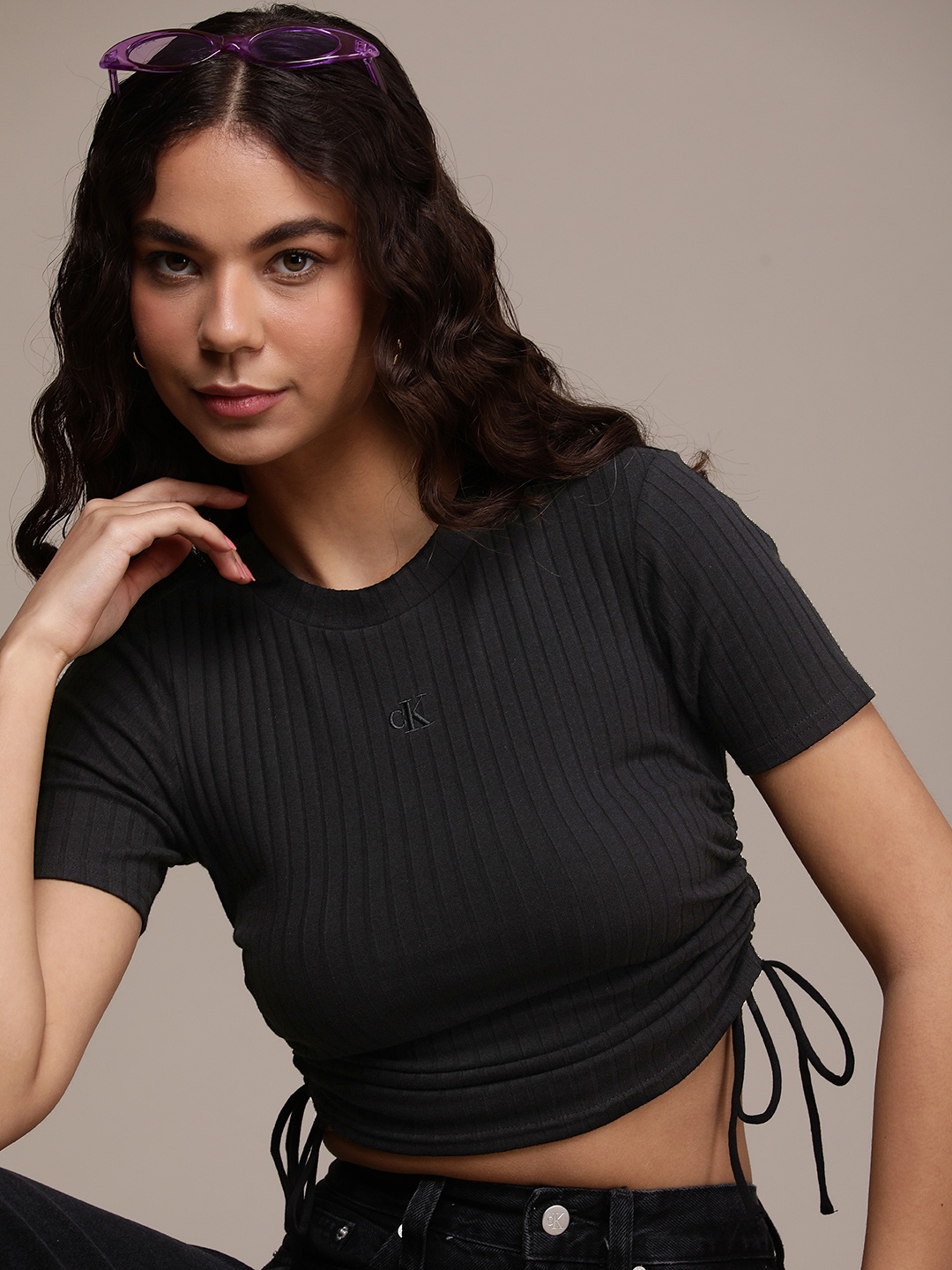 

Calvin Klein Jeans Ribbed Ruched Detailed Crop Top, Black