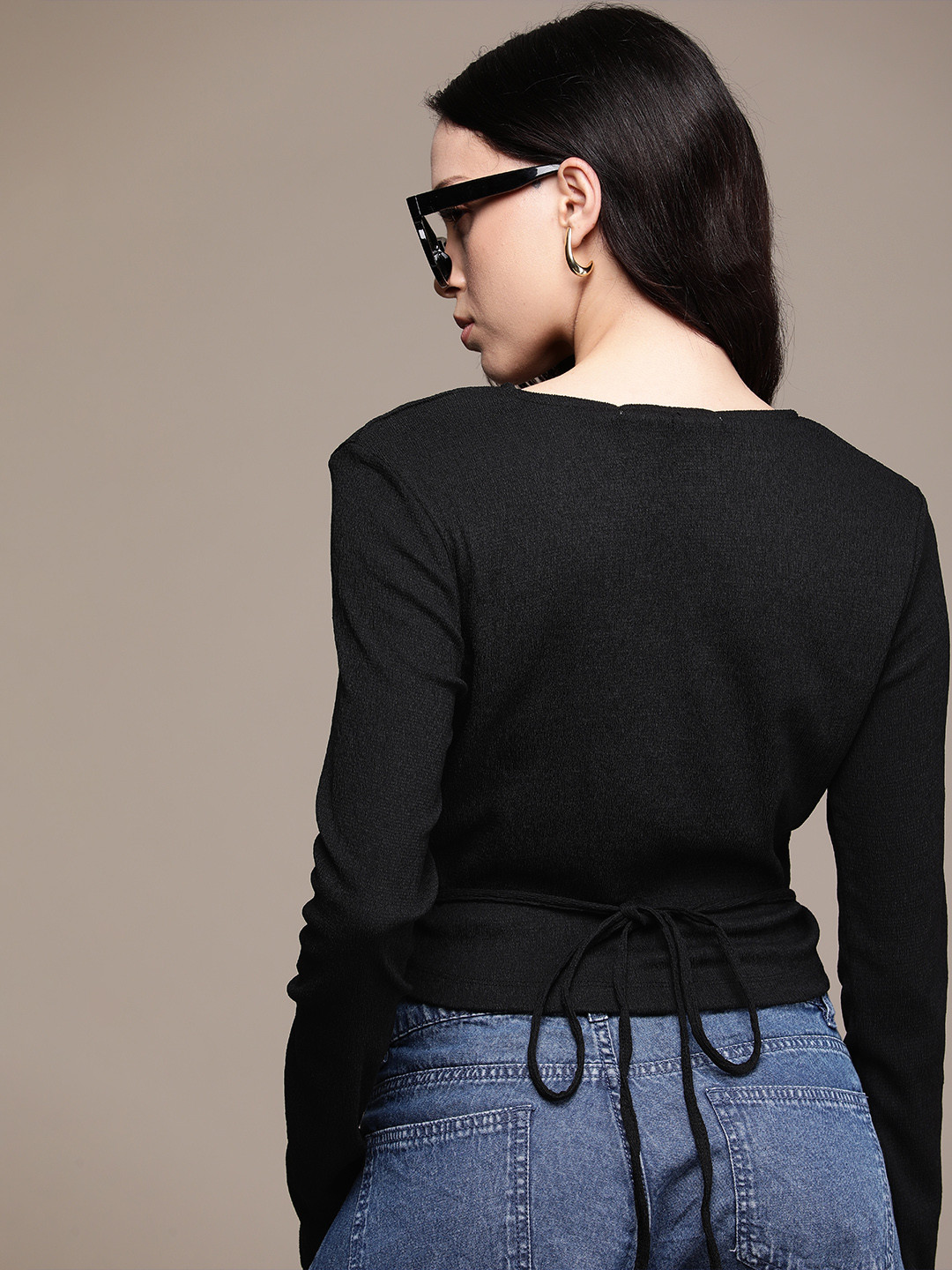 

Calvin Klein Jeans Long Sleeves Wrap Crop Top, Black