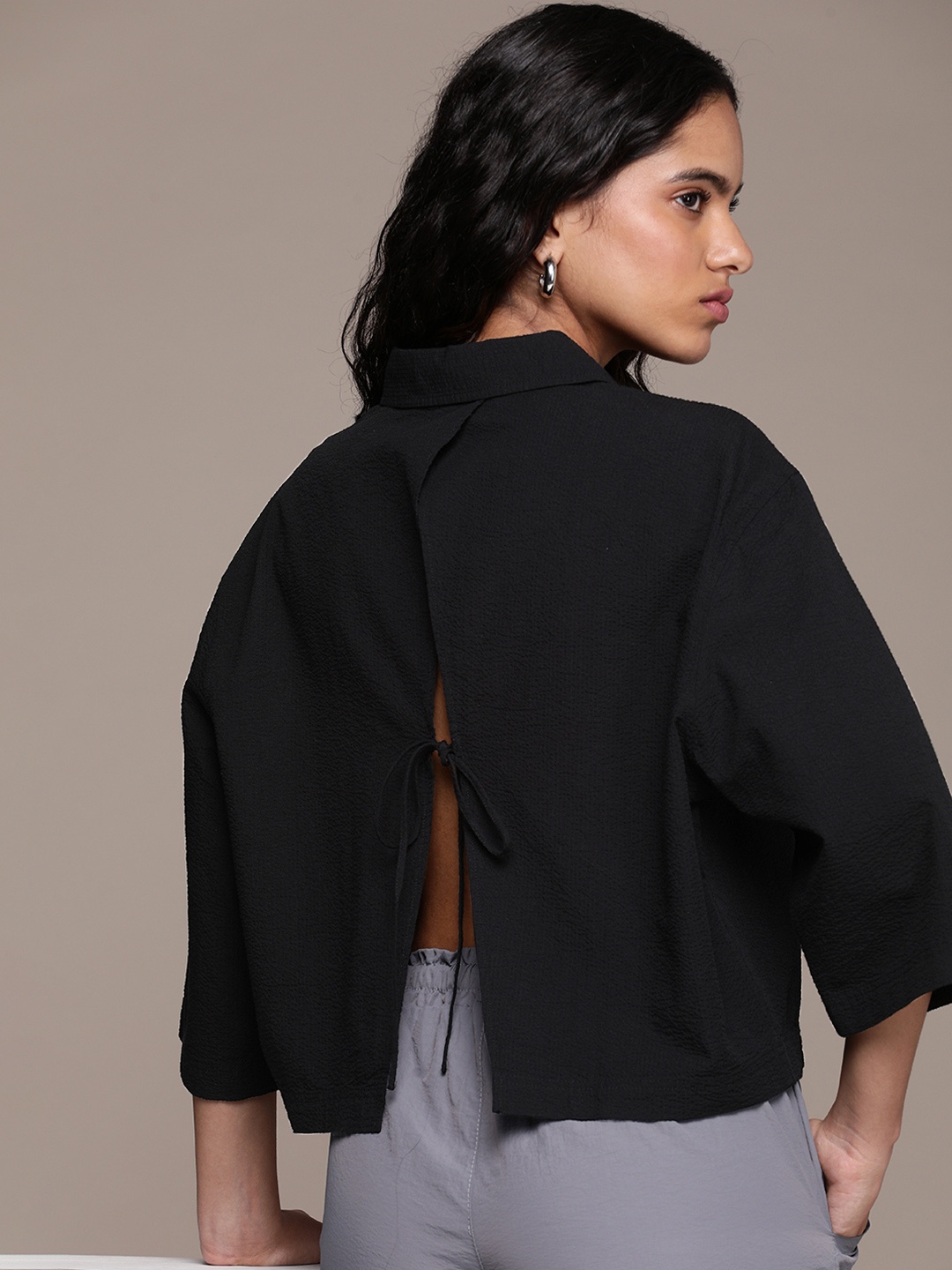 

Calvin Klein Jeans Solid Pure Cotton Back Detail Oversized Casual Shirt, Black
