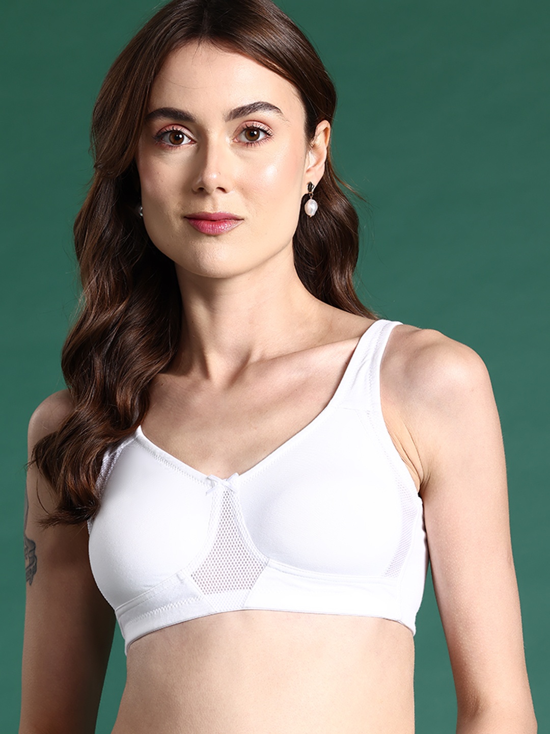 

DressBerry Full Coverage Anti Odour Non Padded Bra, White