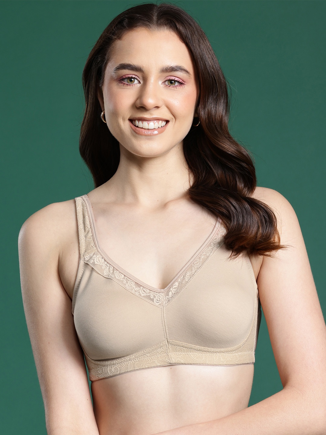 

DressBerry Solid Full Coverage Non Padded Bra, Nude
