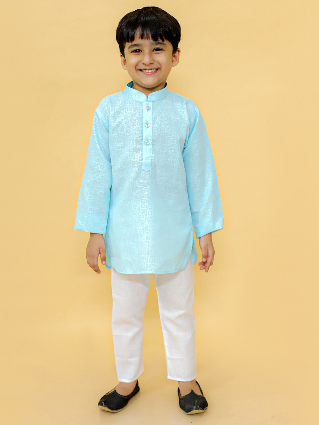 

BAESD Boys Geometric Printed Regular Mandarin Collar Kurta with Pyjamas, Blue
