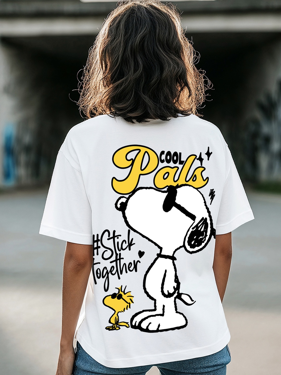 

Bewakoof Peanuts Cool Pals Graphic Printed Oversized T-shirt, White