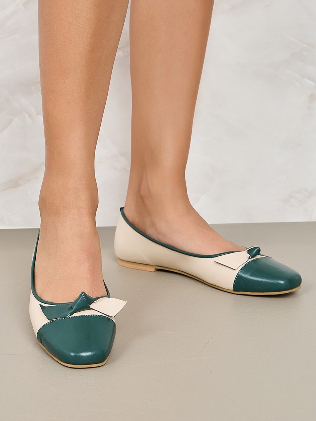 

Styli Women Colourblocked Ballerinas With Bow Detail, Beige