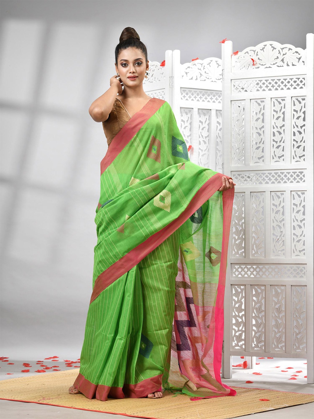 

Angoshobha Striped Woven Design Saree, Green