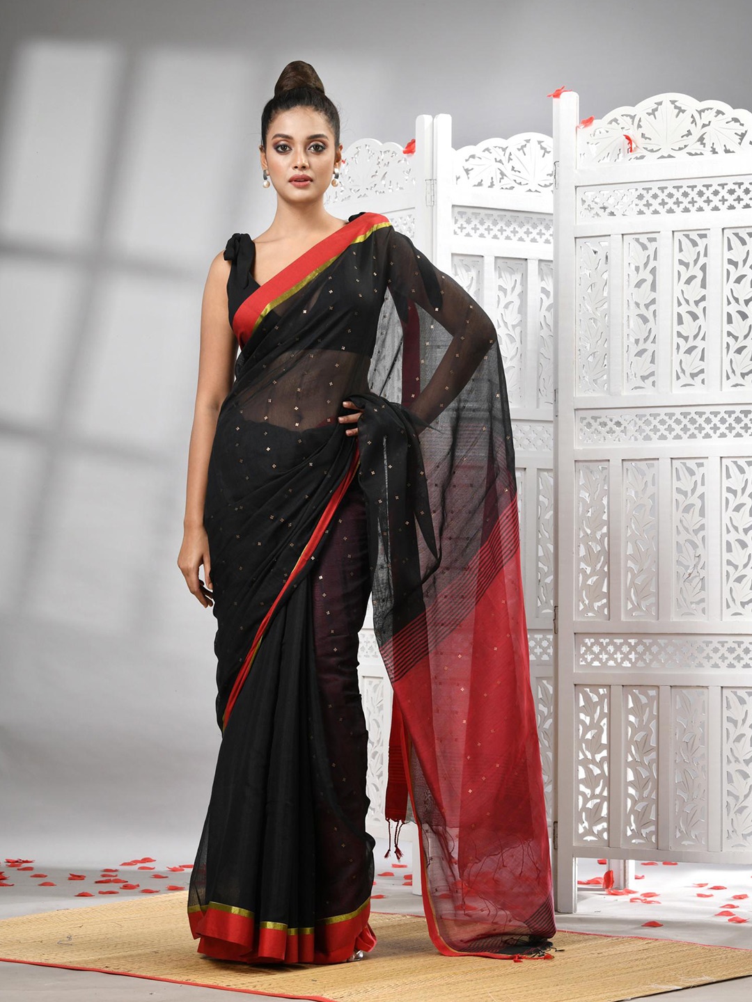 

Angoshobha Striped Woven Design Saree, Black