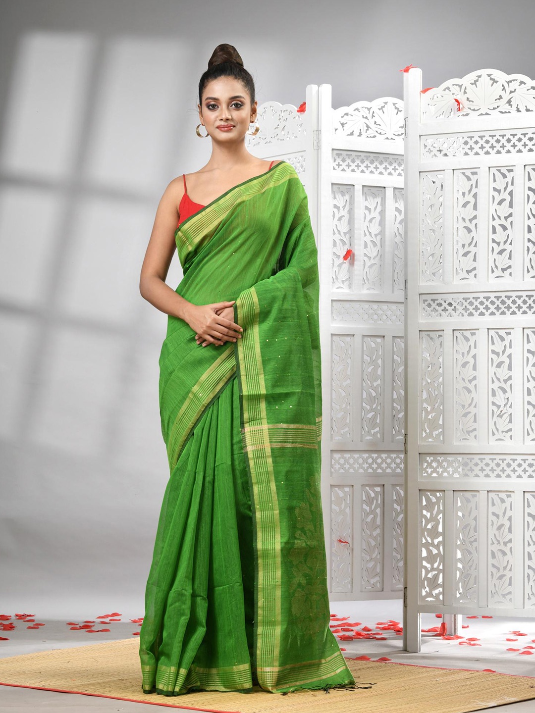

Angoshobha Zari Woven Design Saree, Green