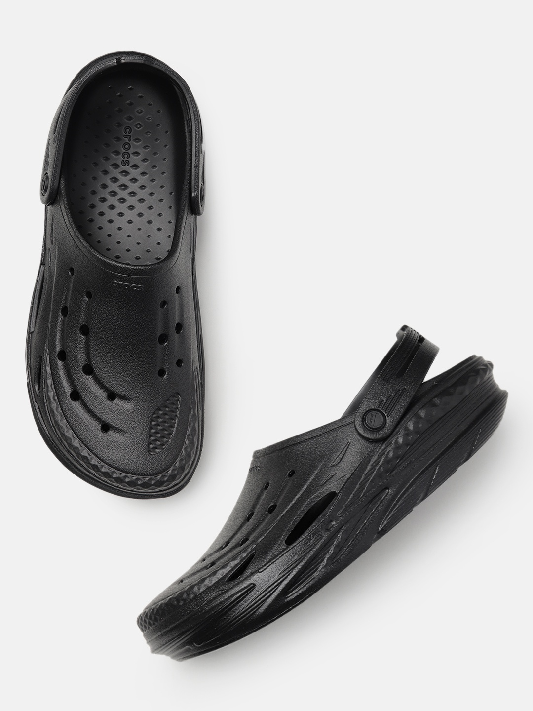 

Crocs Unisex Off Grid Clogs, Black