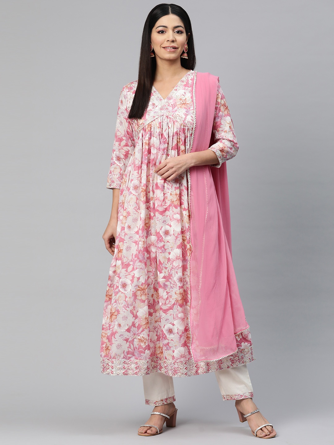 

Readiprint Fashions Floral Printed Empire Sequinned Pure Cotton Kurta Set, Pink