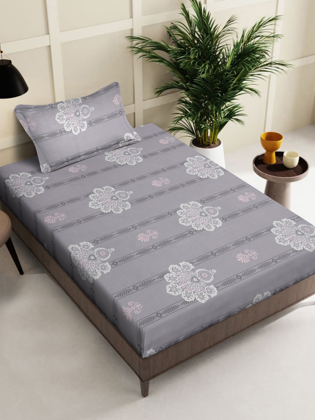 

KLOTTHE Grey & White Floral Cotton 400 TC Fitted Single Bedsheet with Pillow Cover