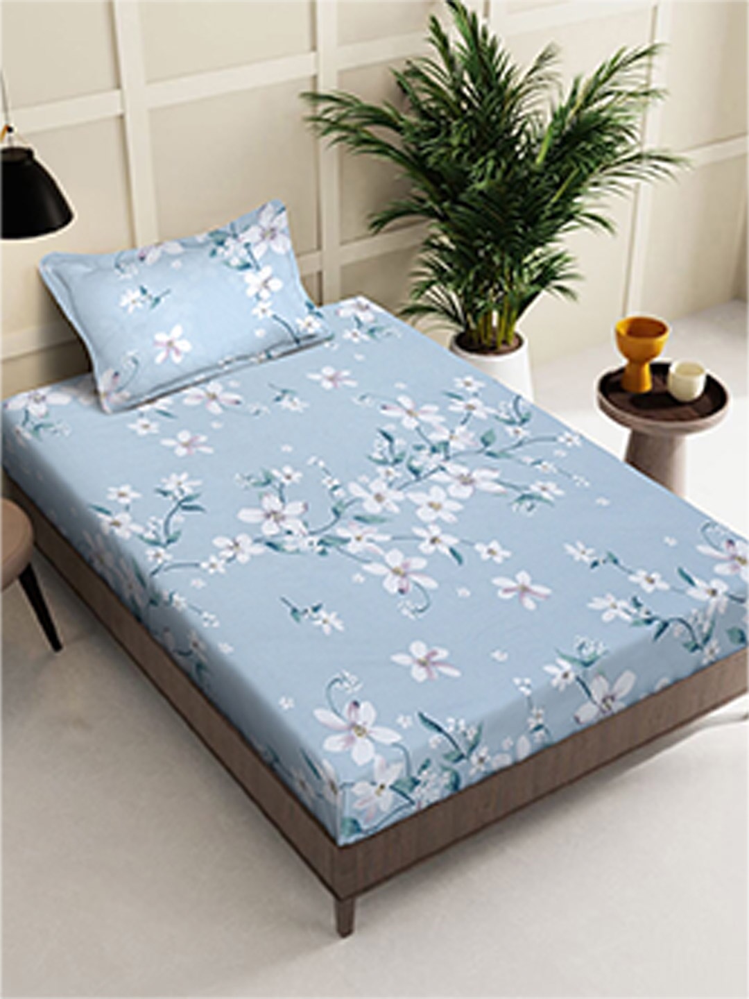 

KLOTTHE Blue & White Floral Cotton 400 TC Fitted Single Bedsheet With Pillow Cover