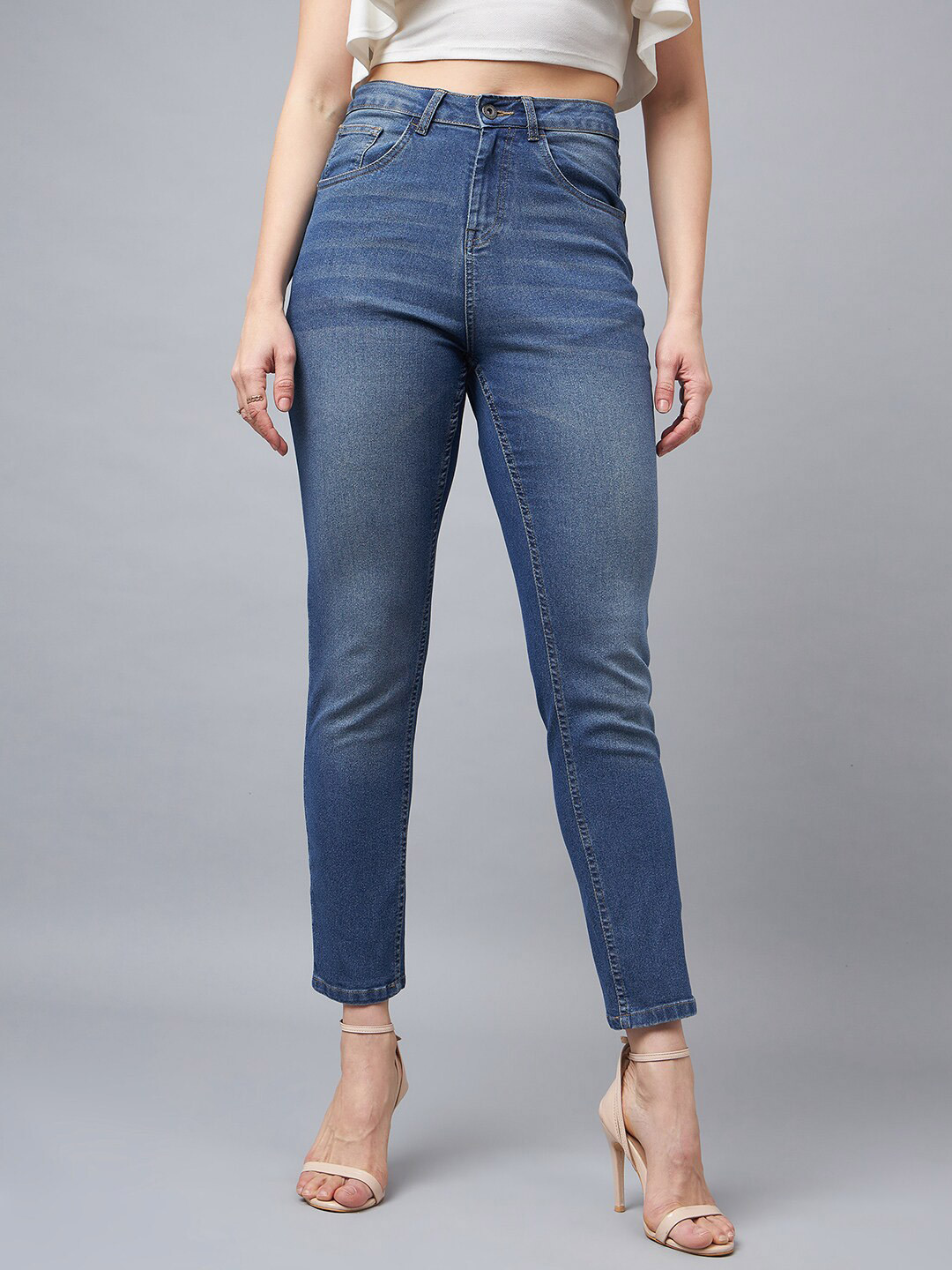 

Chemistry Women Comfort Boyfriend Fit High-Rise C;lean Look Light Fade Stretchable Jeans, Blue