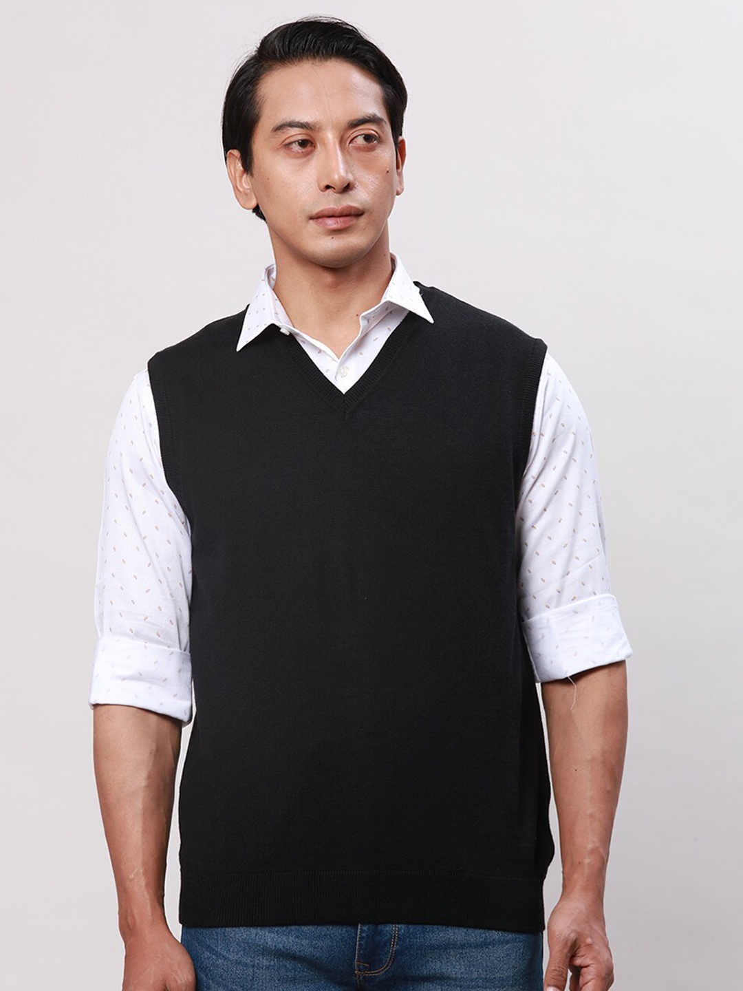 

Park Avenue V-Neck Sleeveless Ribbed Acrylic Woollen Sweater Vest, Black