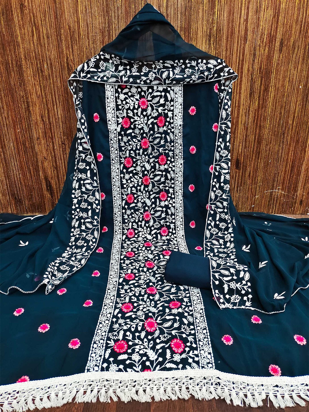 

Panzora Floral Embroidered Unstitched Dress Material, Teal