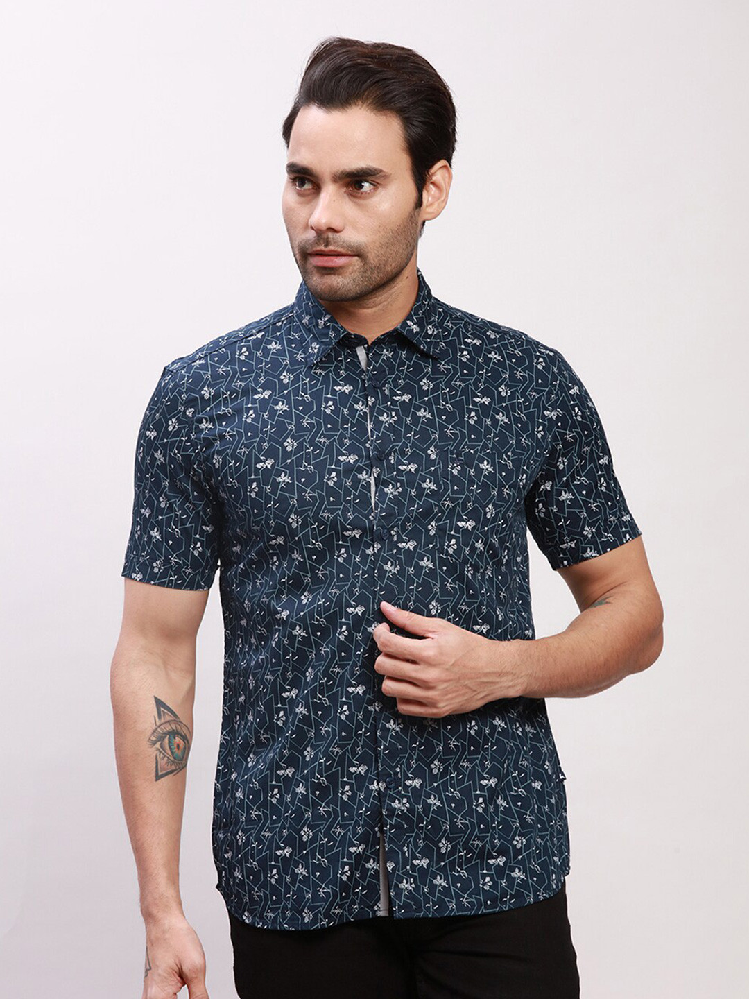 

Parx Men Slim Fit Opaque Printed Formal Shirt, Blue