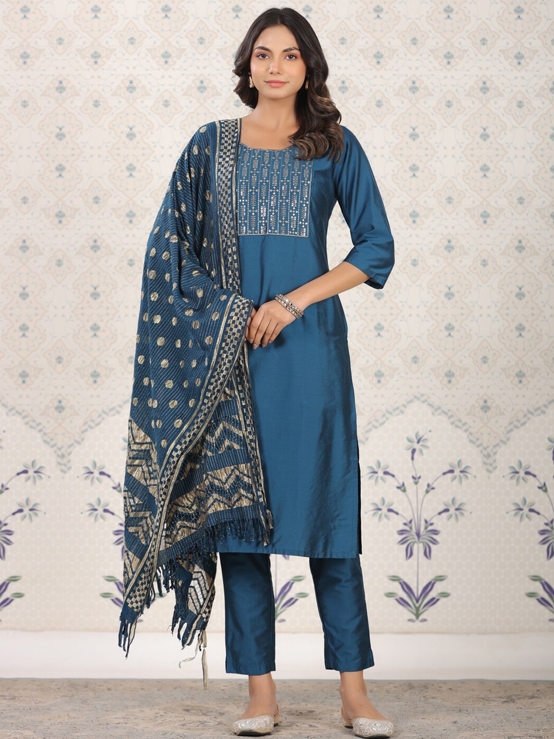 

Ode by House of Pataudi Ethnic Motifs Woven Design Straight Kurta With Trousers & Dupatta, Blue