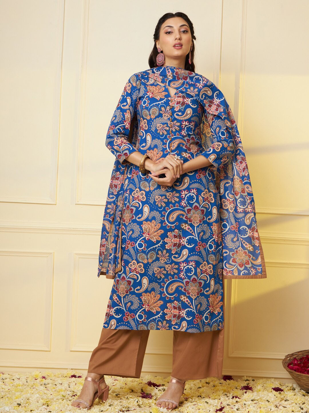 

Tissu Floral Printed Notched Neck Pure Cotton Kurta with Palazzo & Dupatta, Blue