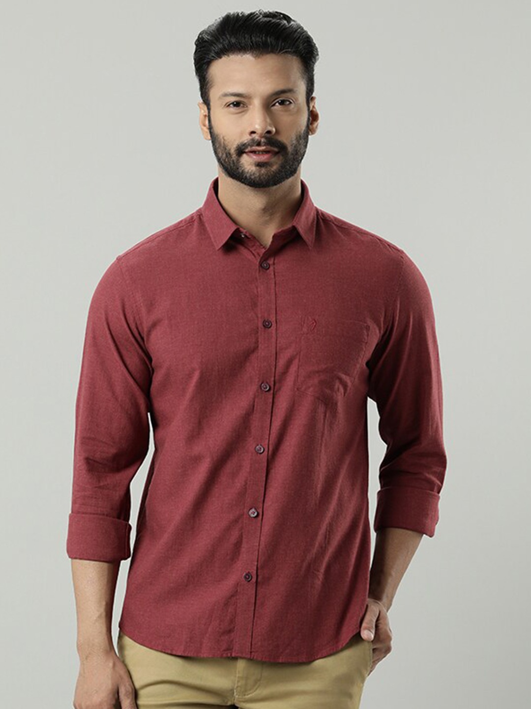 

Indian Terrain Spread Collar Long Sleeves Curved Cotton Slim Fit Casual Shirt, Maroon