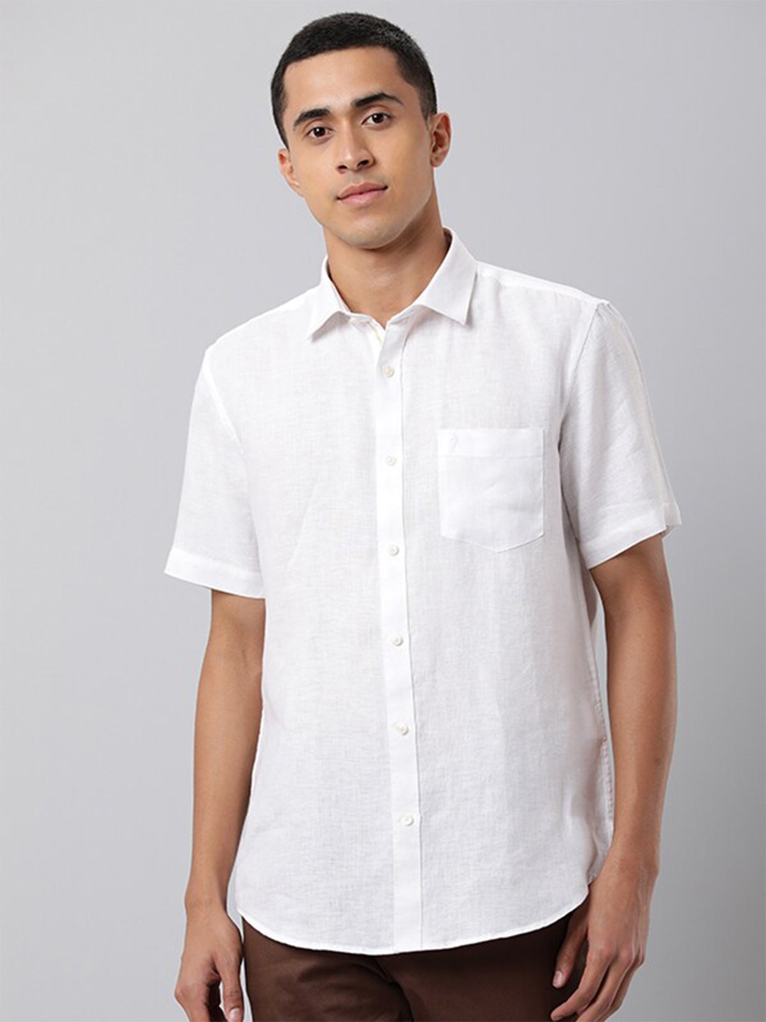 

Indian Terrain Spread Collar Short Sleeves Casual Linen Shirt, White