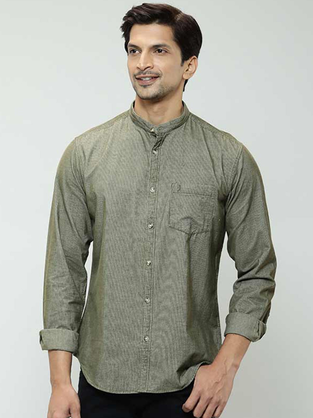 

Indian Terrain Mandarin Collar Slim Fit Opaque Pure Cotton Casual Shirt, Green