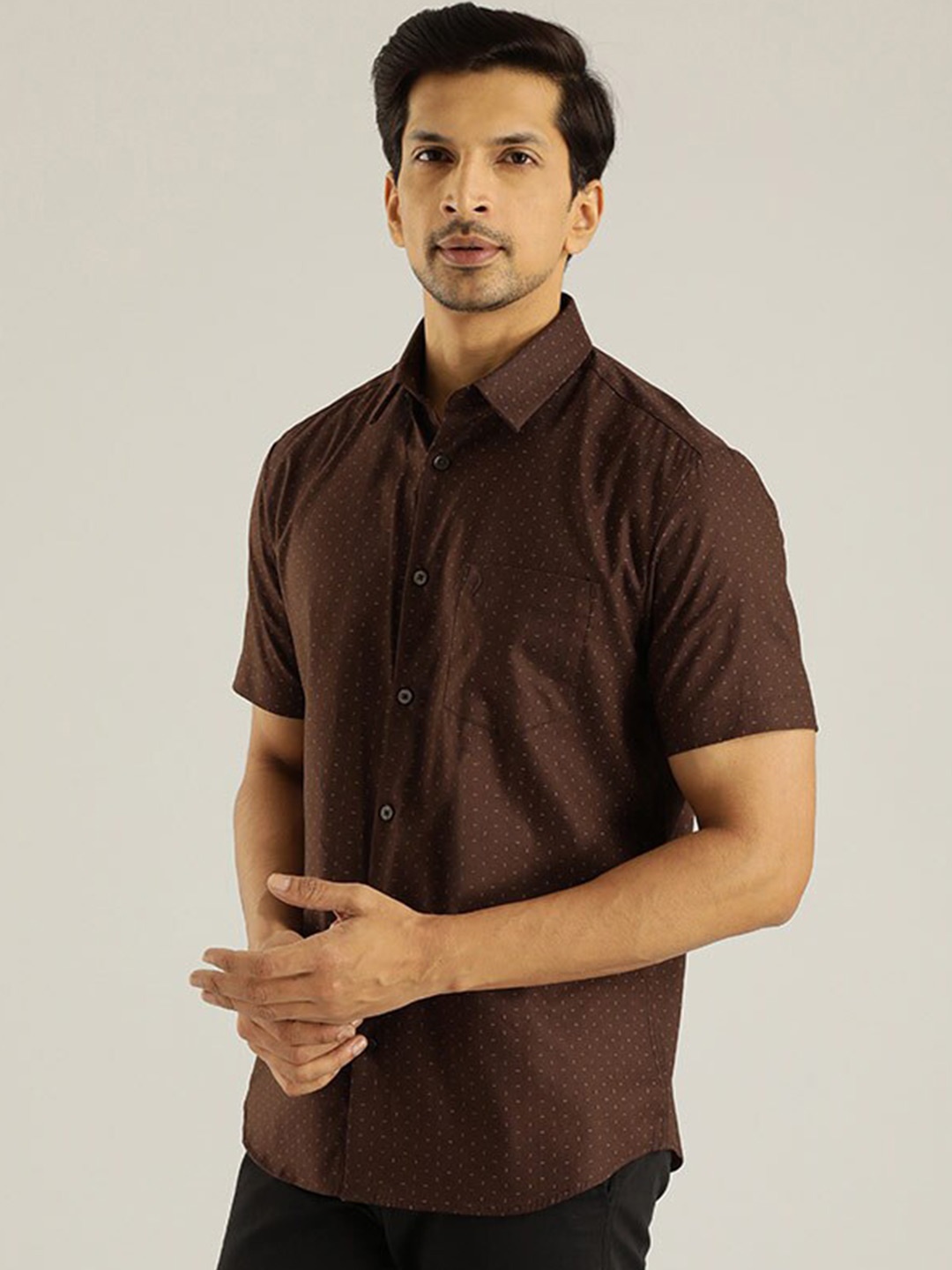 

Indian Terrain Slim Fit Printed Spread Collar Short Sleeves Cotton Casual Shirt, Brown
