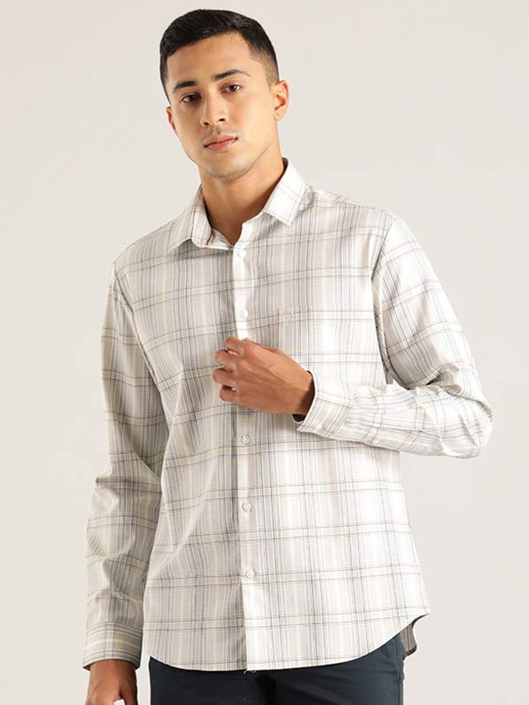 

Indian Terrain Cotton Slim Fit Tartan Checks Opaque Checked Casual Shirt, White