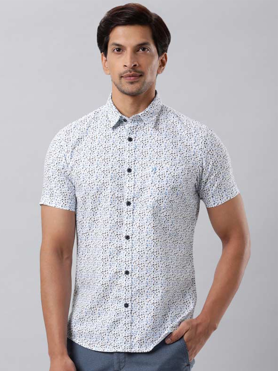 

Indian Terrain Tailored Fit Floral Cotton Opaque Printed Casual Shirt, White