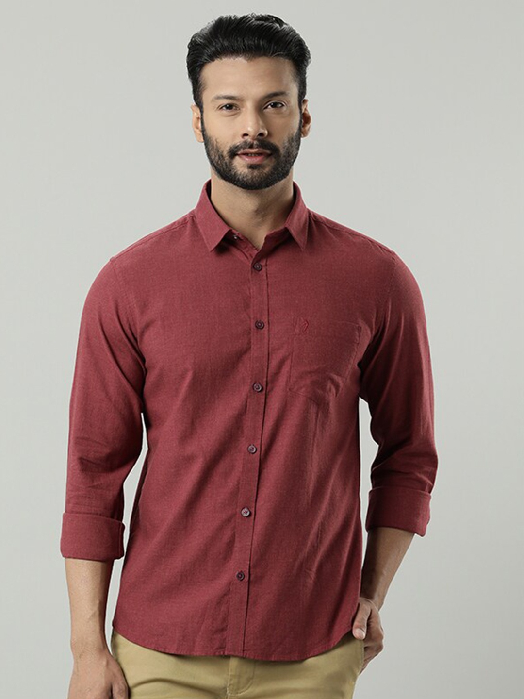 

Indian Terrain Maroon Slim Fit Opaque Casual Shirt