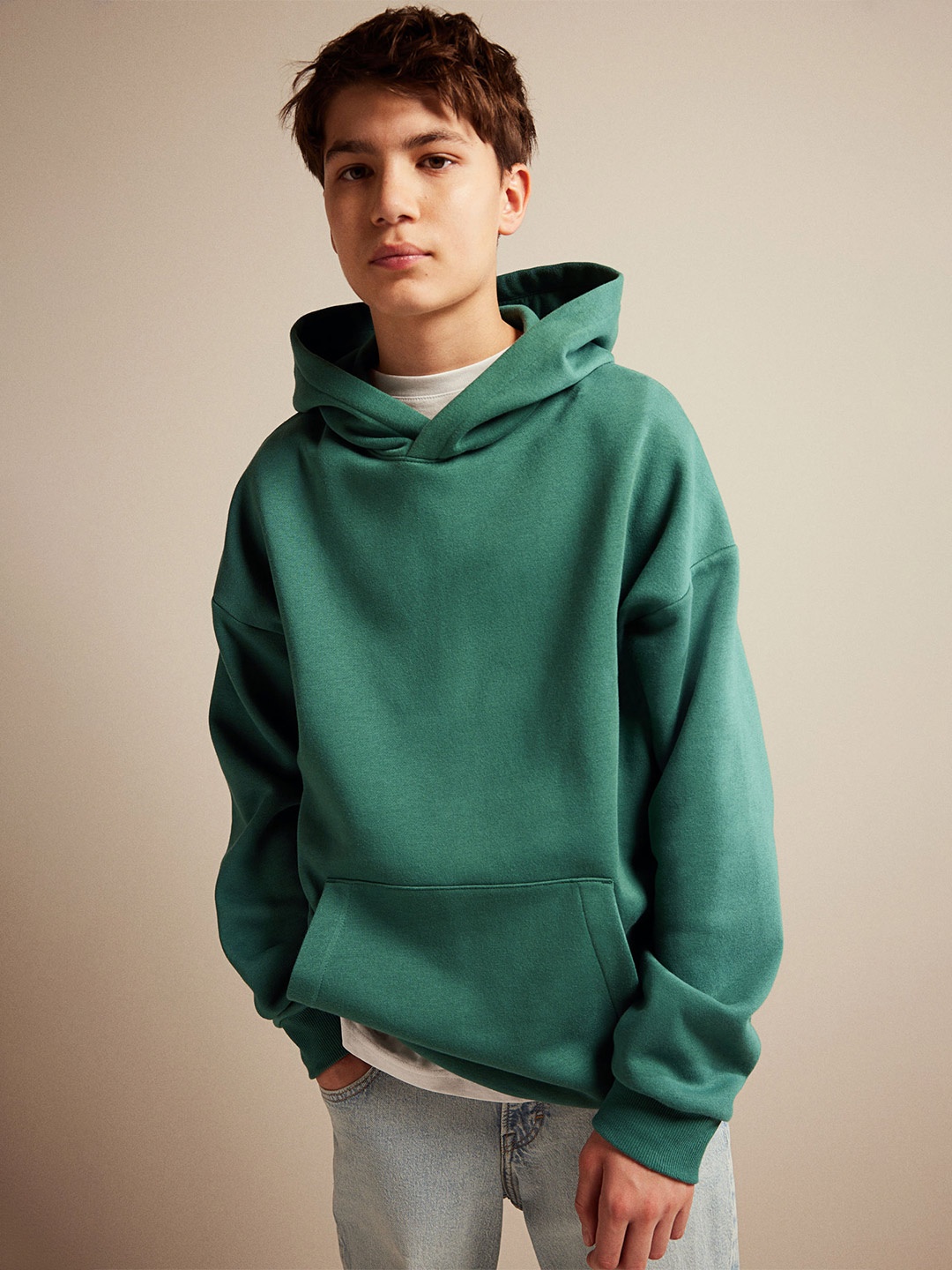 

H&M Boys Long Sleeved Hoodie, Green