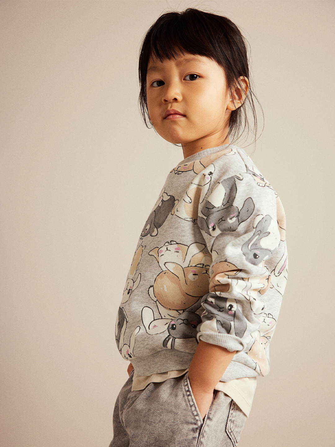 

H&M Girls Printed Sweatshirt, Grey